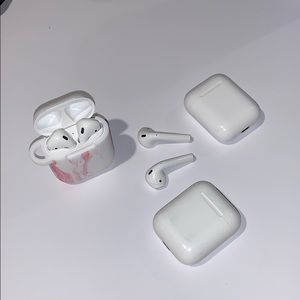 Apple AirPods Charging Case 🔥